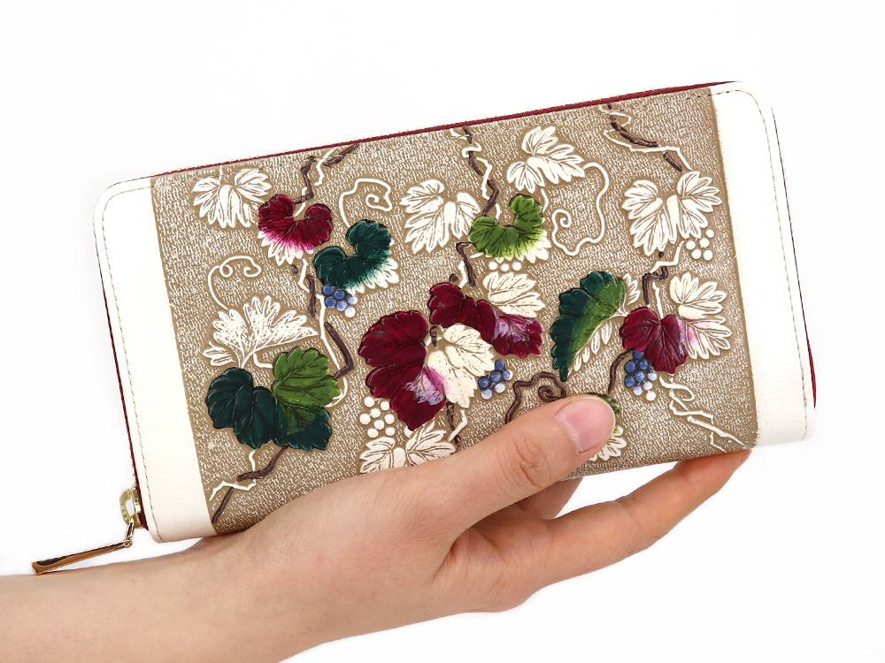 Wild Grapes Zippered Long Wallet