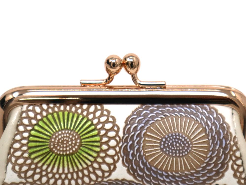 Umbrella Chrysanthemums (Shimmering Blue) Seal (Accessory) Case