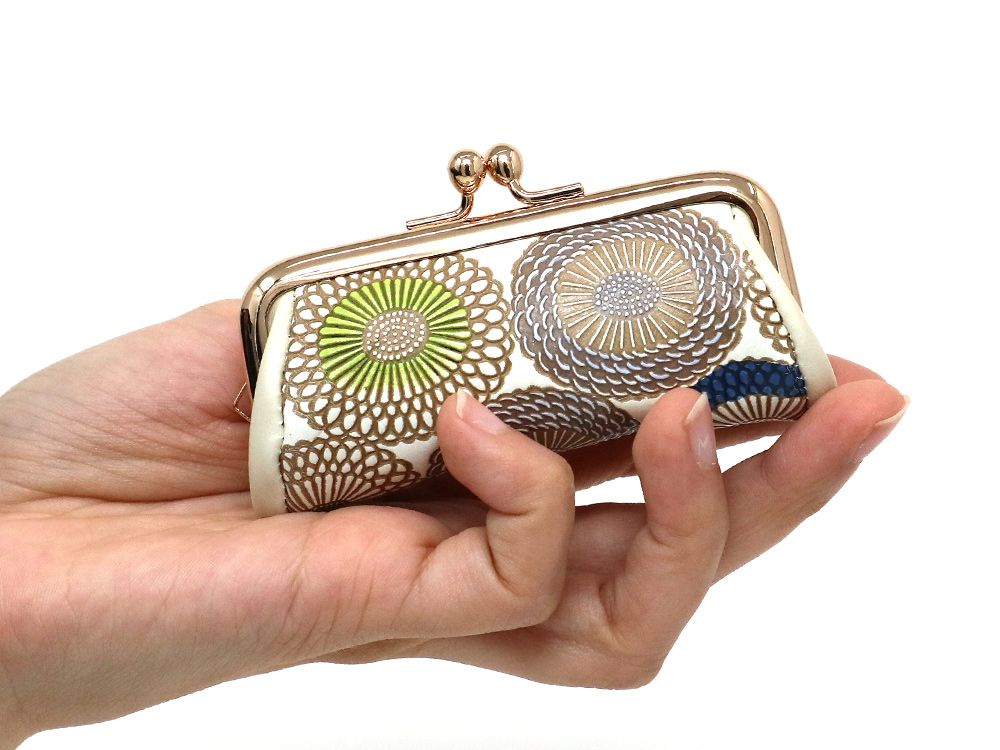 Umbrella Chrysanthemums (Shimmering Blue) Seal (Accessory) Case