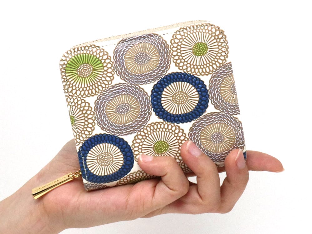 Umbrella Chrysanthemums (Shimmering Blue) Zip Around Bi-Fold Wallet
