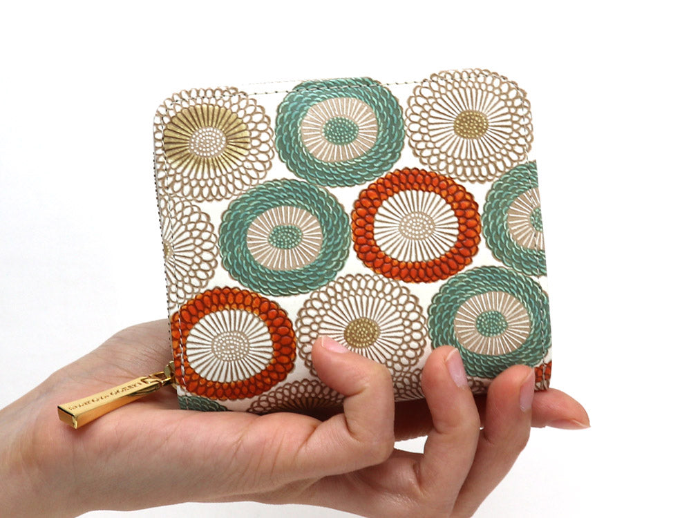 Umbrella Chrysanthemums (Spring Grass) Zip Around Bi-Fold Wallet