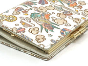 Popcorn Girl (Pastel colors) GAMASATSU Square Billfold with Clasp