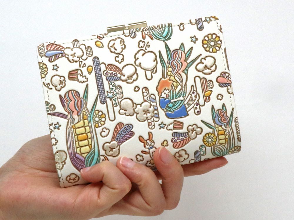 Popcorn Girl (Pastel colors) GAMASATSU Square Billfold with Clasp