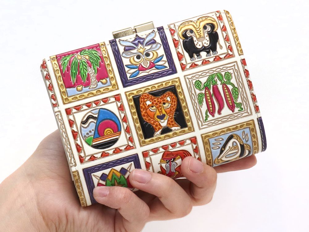Africa GAMASATSU Square Billfold with Clasp