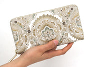 Antique Lace (Green) Zippered Long Wallet
