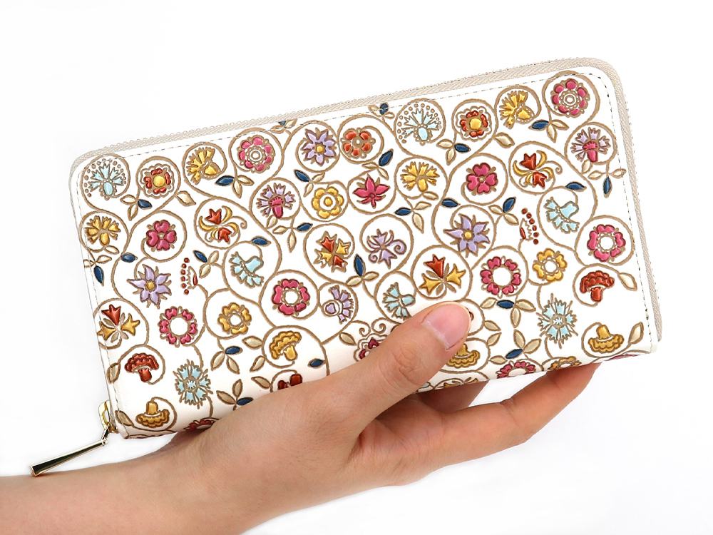 KINKARAKOBANA - Small Golden Flowers Zippered Long Wallet