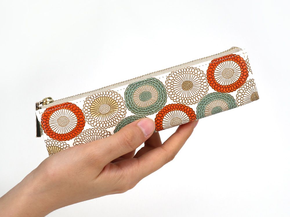 Umbrella Chrysanthemums (Spring Grass) Pen Case