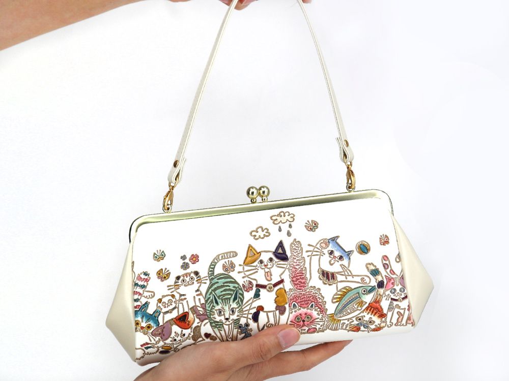Cats GAMAGUCHI Clasp Clutch Purse