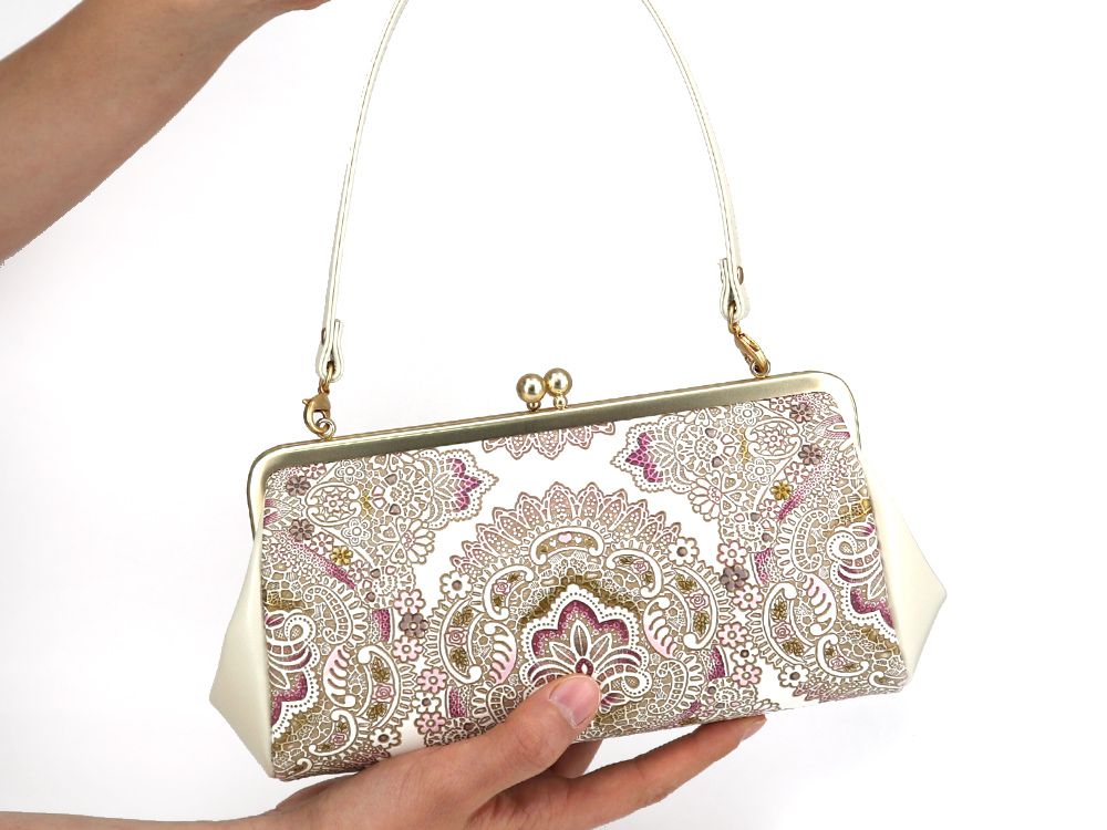 Antique Lace (Pink) GAMAGUCHI Clasp Clutch Purse