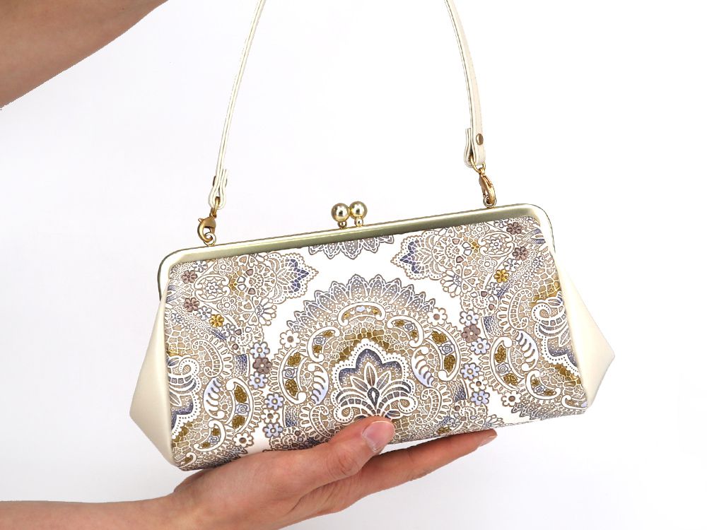 Antique lace (Blue) GAMAGUCHI Clasp Clutch Purse