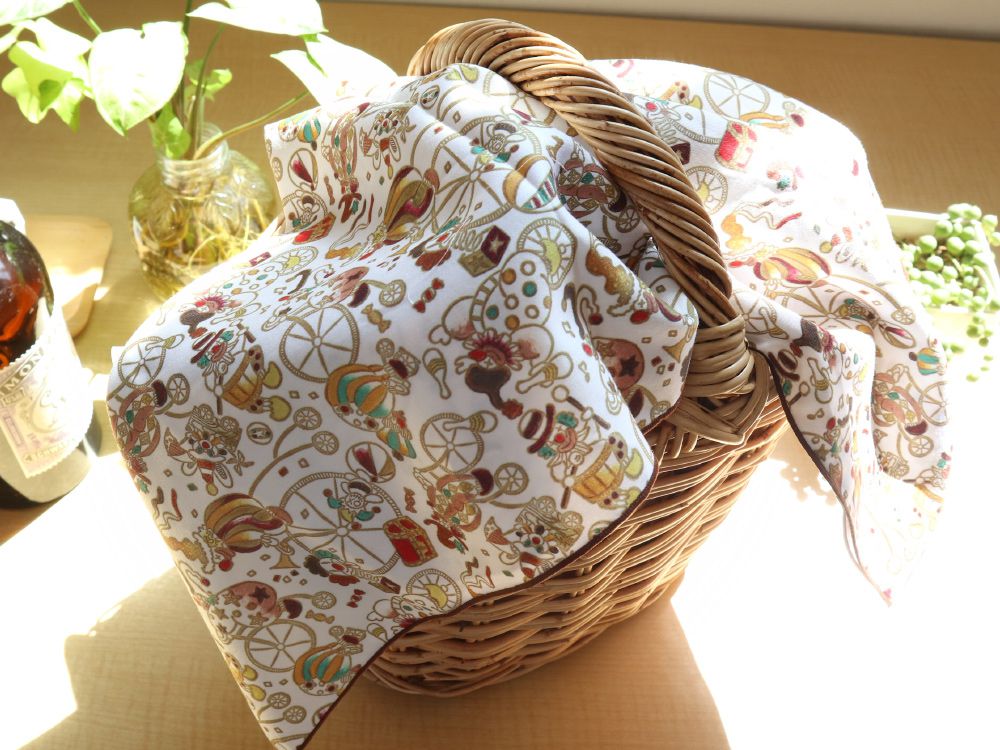 Pierrot (Yellow) Handkerchief
