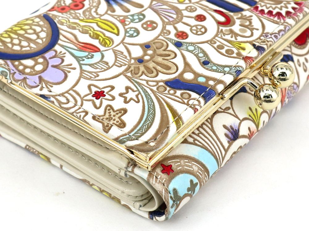 Dreaming Shells Small GAMAGUCHI Trifold Wallet
