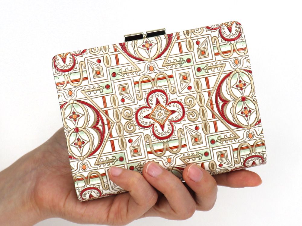Miyabi (Red) GAMASATSU Square Billfold with Clasp
