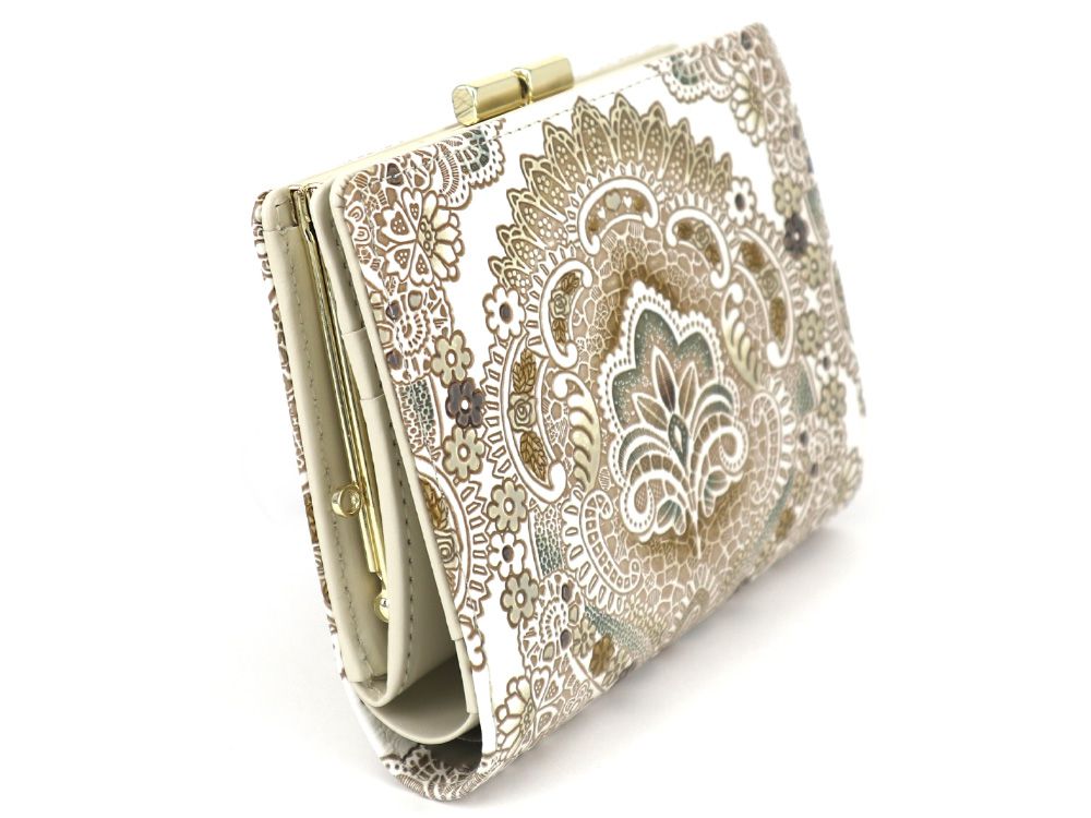 Antique Lace (Green) GAMASATSU Square Billfold with Clasp