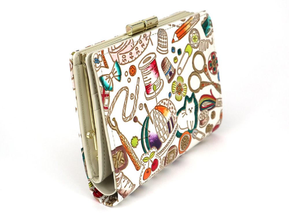 Sewing (Limited Edt.) Square Billfold with Clasp