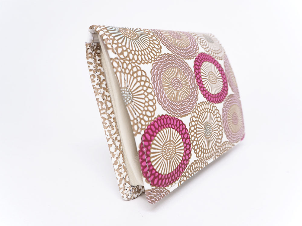 Umbrella Chrysanthemums (Peach Blossom) Square Coin Purse