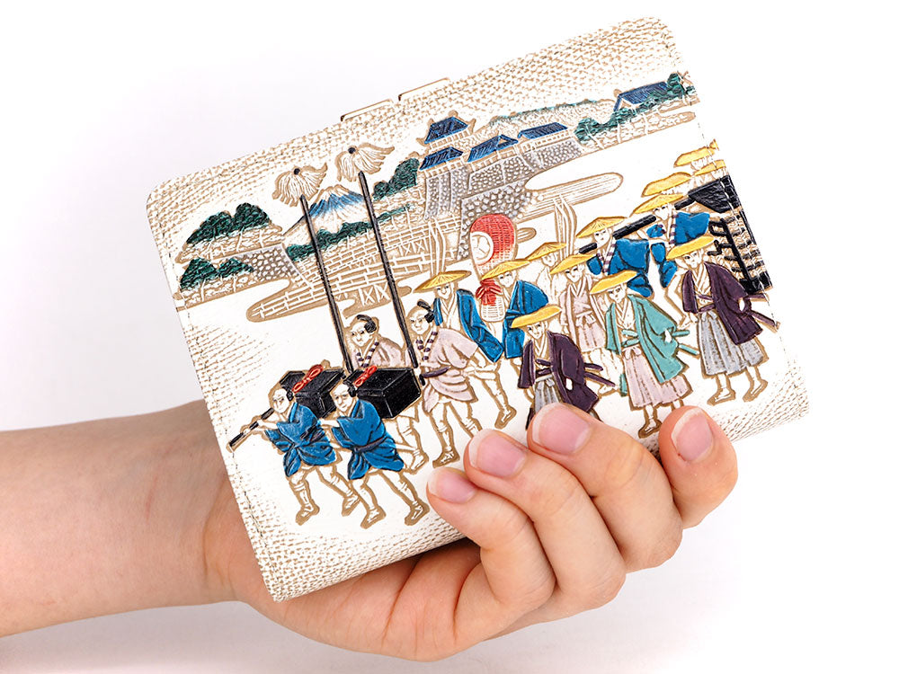Daimyo Procession GAMASATSU Square Billfold with Clasp