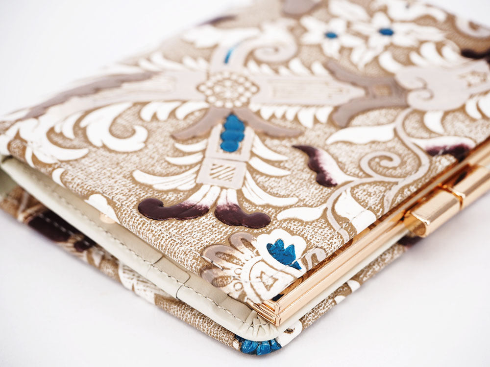 Arabesque (Brown) GAMASATSU Square Billfold with Clasp