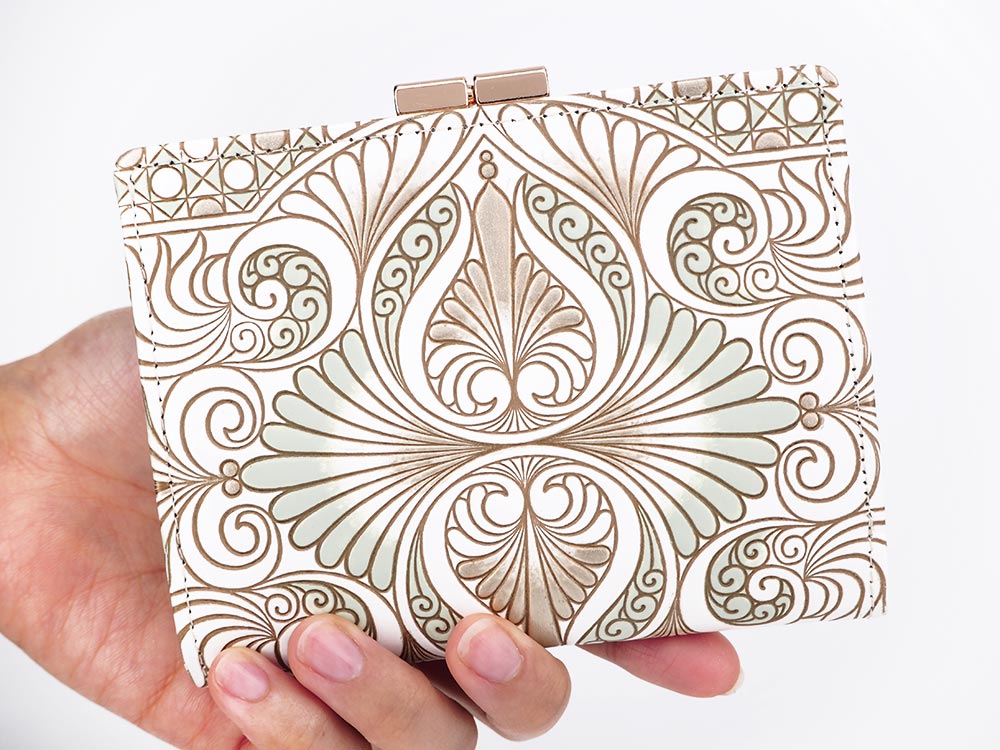 Rocaille (Khaki) GAMASATSU Square Billfold with Clasp