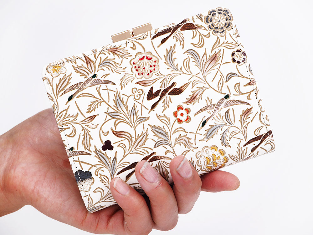 Geese (Brown) GAMASATSU Square Billfold with Clasp