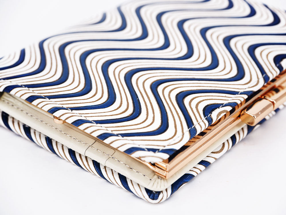 YOKONAMI Waves (Navy) GAMASATSU Square Billfold with Clasp