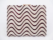 YOKONAMI Waves (Wine) GAMASATSU Square Billfold with Clasp