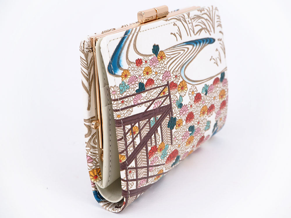 Royal Chrysanthemum GAMASATSU Square Billfold with Clasp