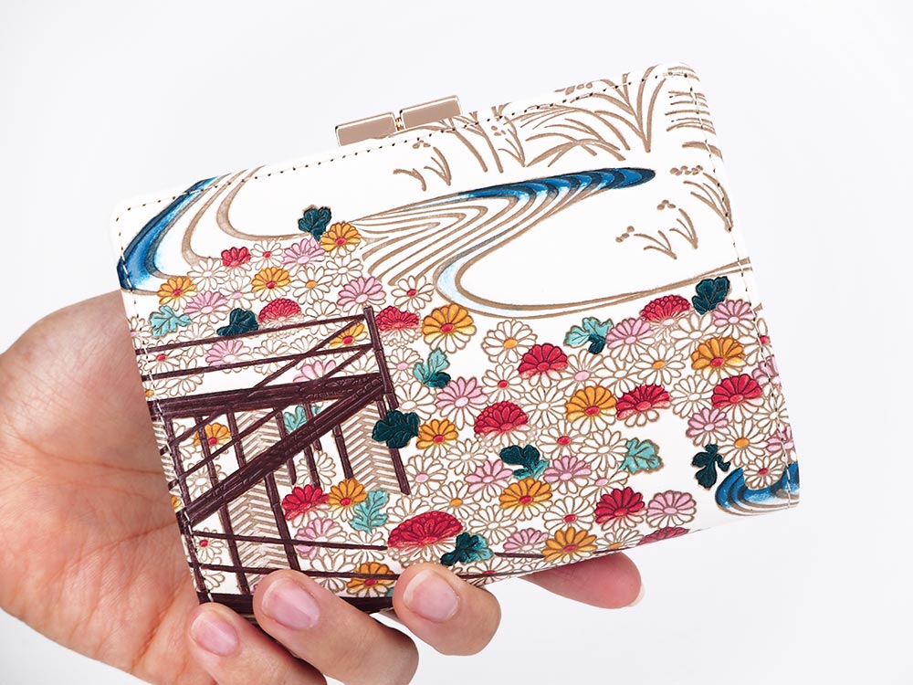 Royal Chrysanthemum GAMASATSU Square Billfold with Clasp