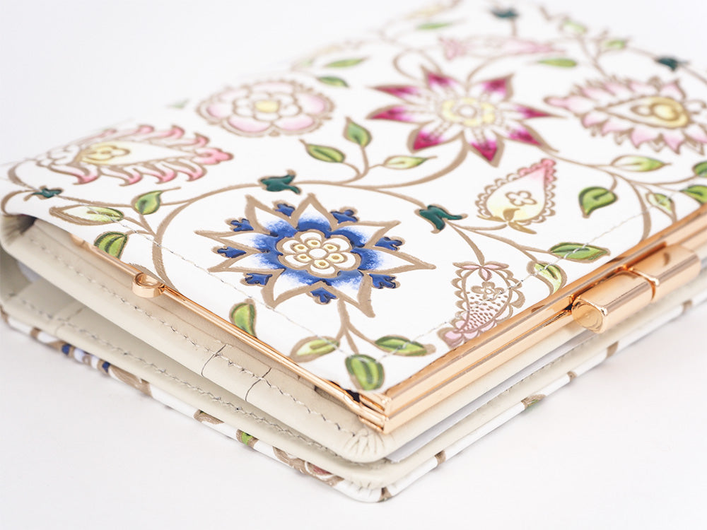 HANASARASA - Floral Chintz GAMASATSU Square Billfold with Clasp