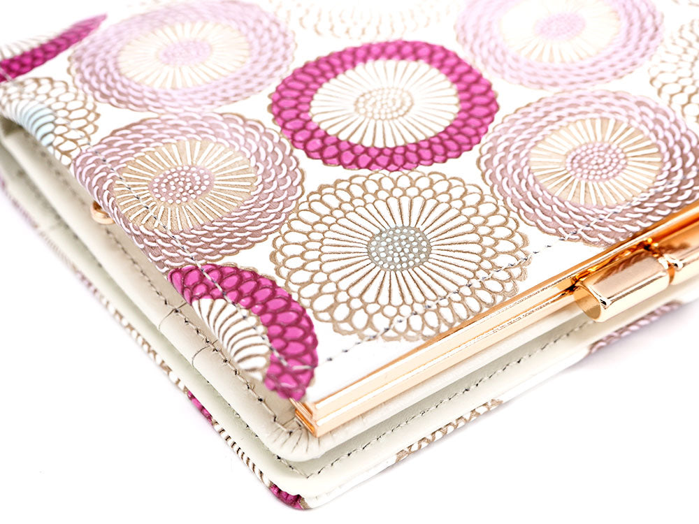 Umbrella Chrysanthemums (Peach Blossom) GAMASATSU Square Billfold with Clasp
