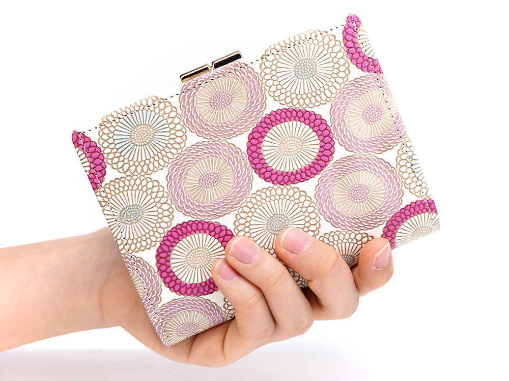 Umbrella Chrysanthemums (Peach Blossom) GAMASATSU Square Billfold with Clasp