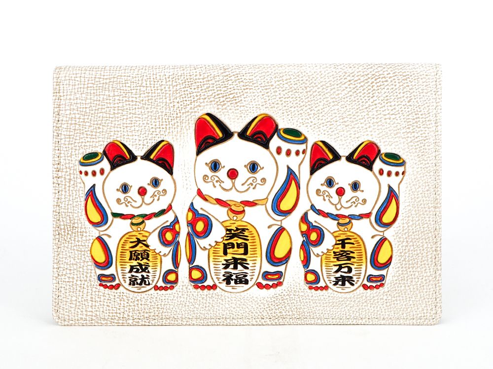 MANEKINEKO - Lucky Cat Passport Case
