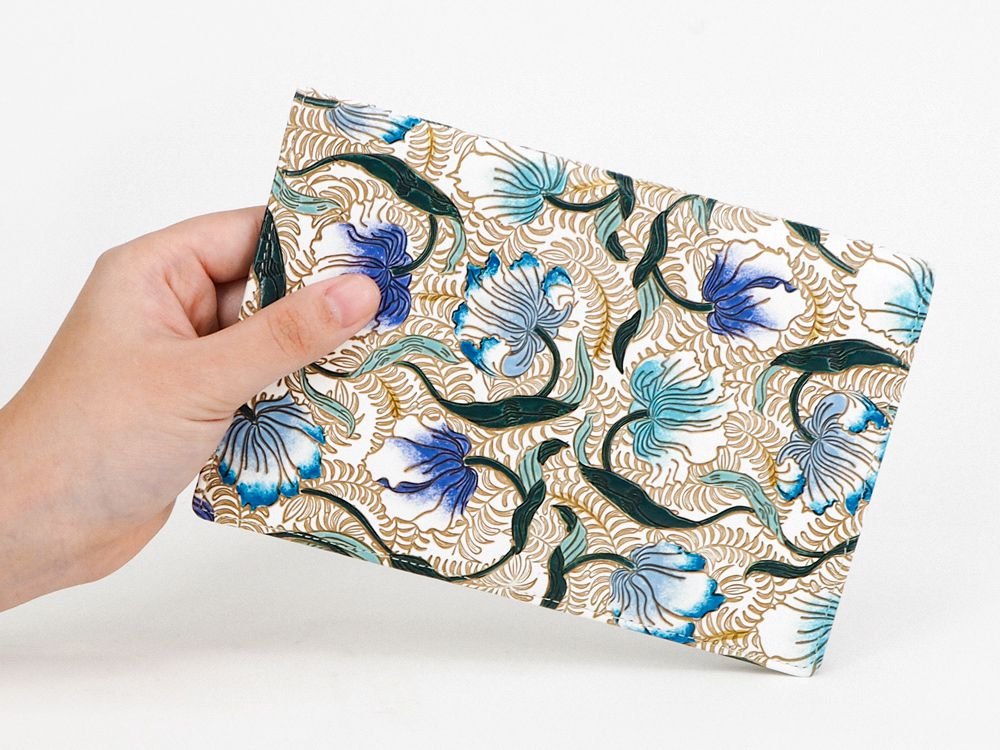 North Garden (Turquoise) Passport Case