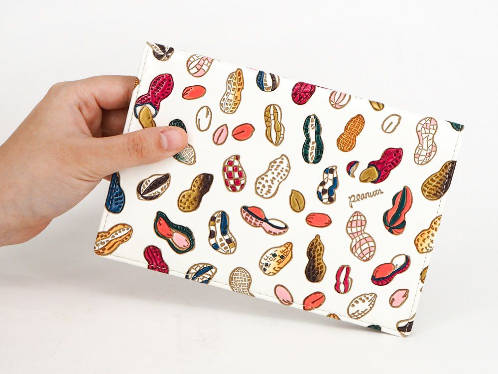 Peanuts Passport Case