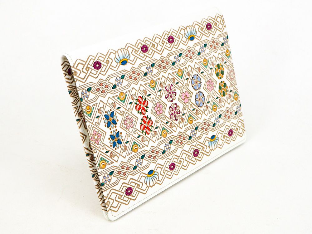HANABISHI - Traditional Flower Patterns Passport Case