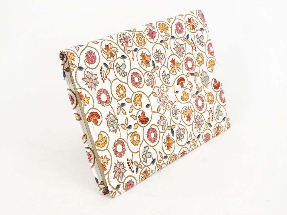 KINKARAKOBANA - Small Golden Flowers Passport Case