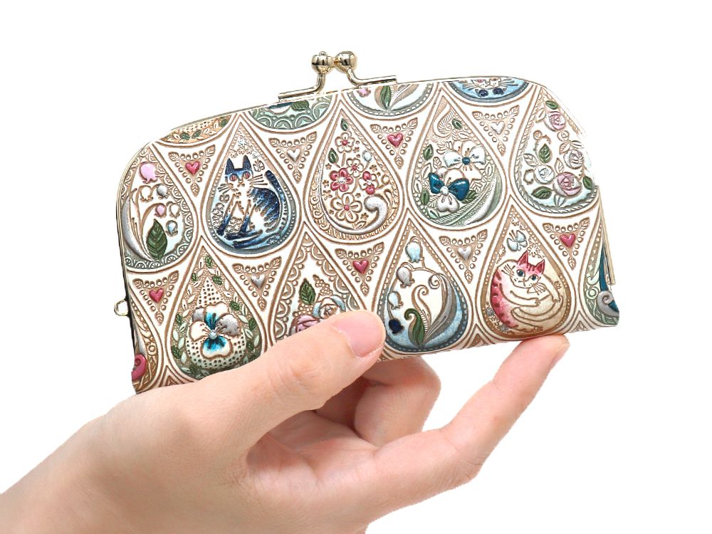 Flowers and Cats (Indigo) GAMAGUCHI Small Clasp Purse