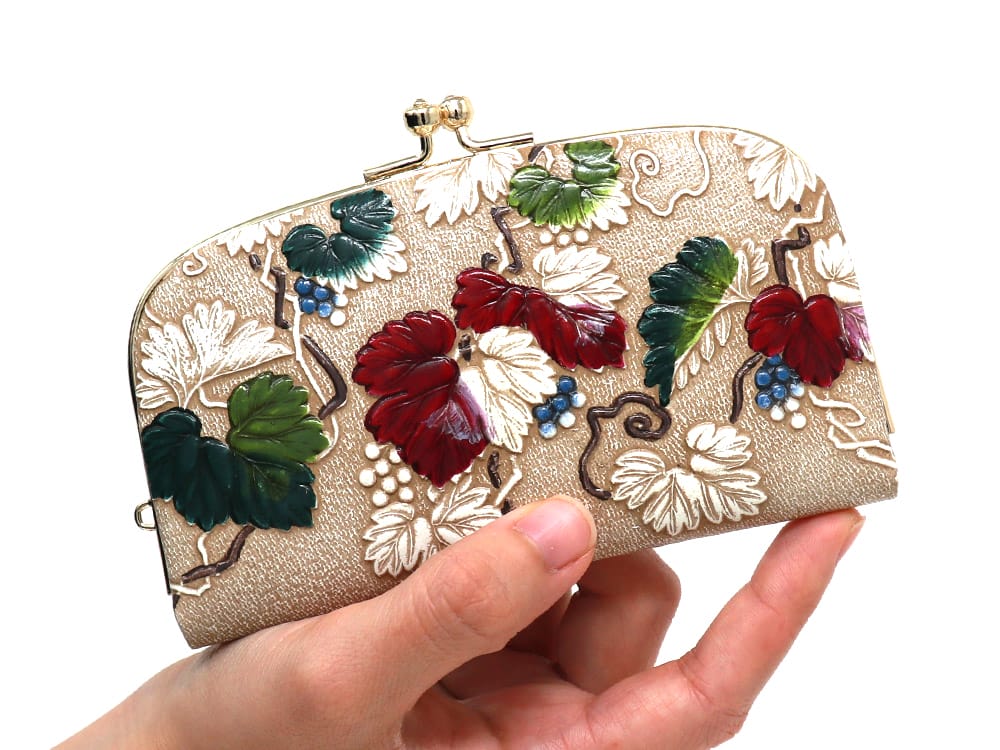 Wild Grapes GAMAGUCHI Small Clasp Purse