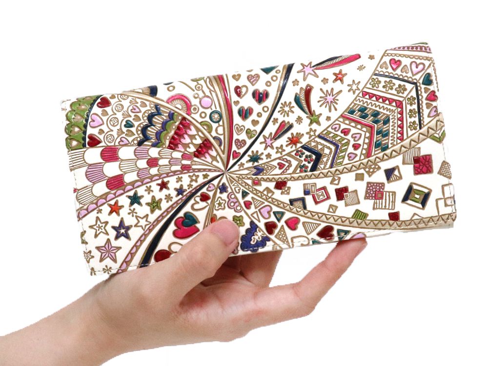 Glossy Hearts Long Wallet