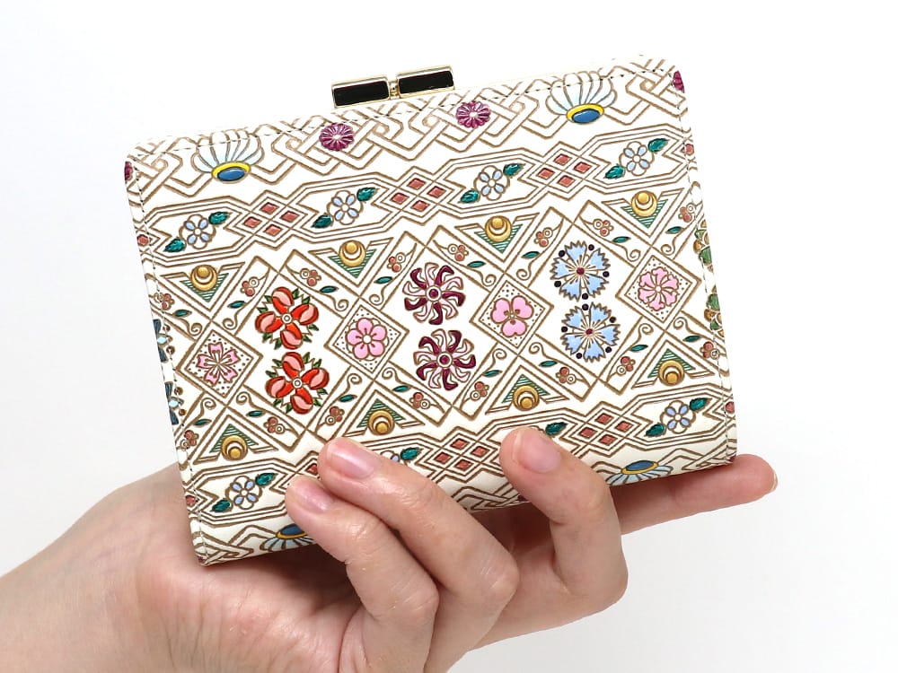 HANABISHI - Traditional Flower Patterns GAMASATSU Square Billfold with Clasp