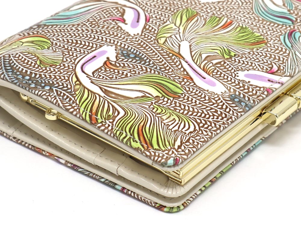 Betta (Green) GAMASATSU Square Billfold with Clasp