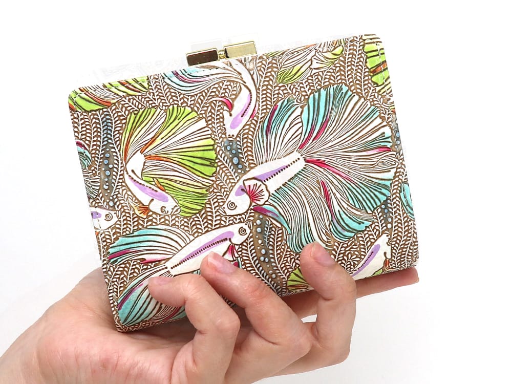Betta (Green) GAMASATSU Square Billfold with Clasp
