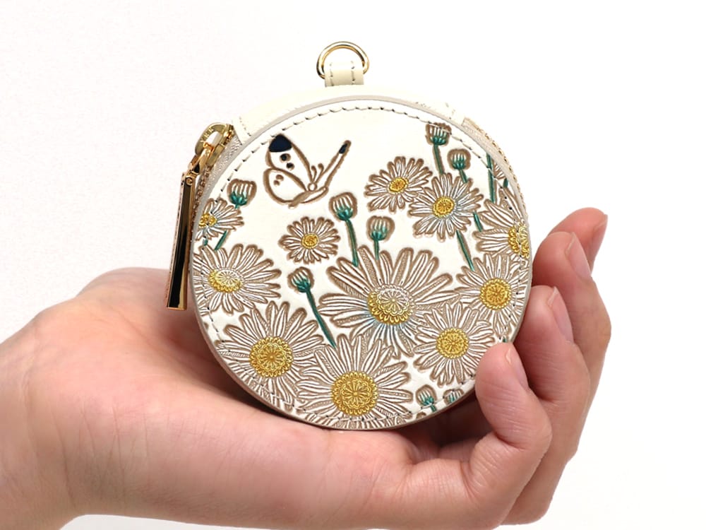 Marguerites Macaron Pouch