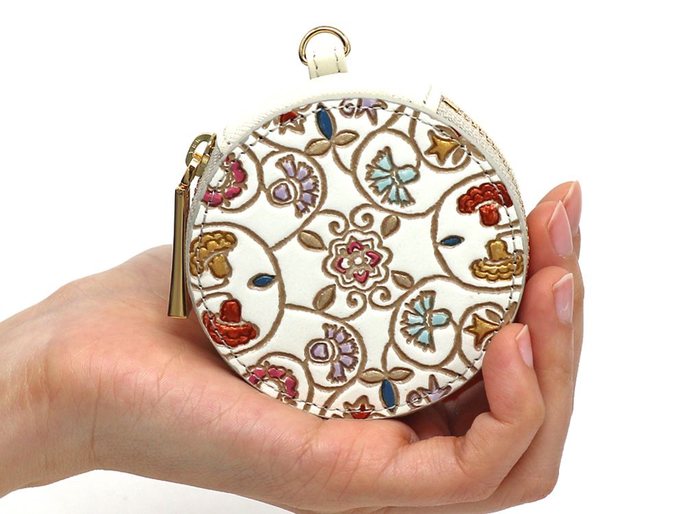 KINKARAKOBANA - Small Golden Flowers Macaron Pouch