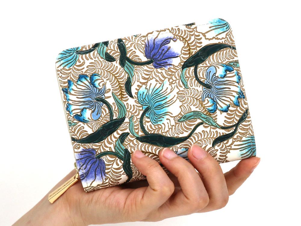 North Garden (Turquoise) Zippered Bi-fold Wallet