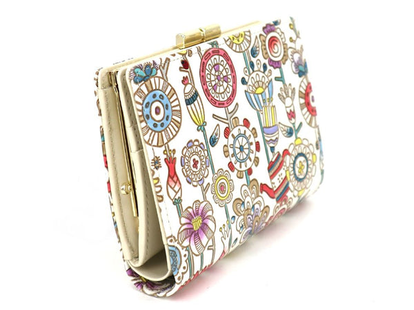 Garden Square Billfold with Clasp