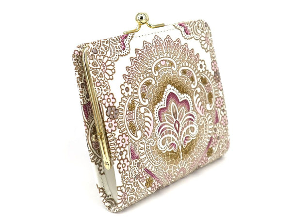 Antique Lace (Pink)  Square GAMAGUCHI Clasp Purse