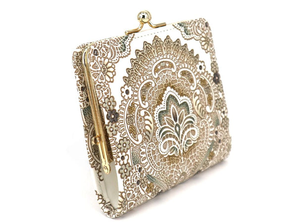 Antique Lace (Green) Square GAMAGUCHI Clasp Purse