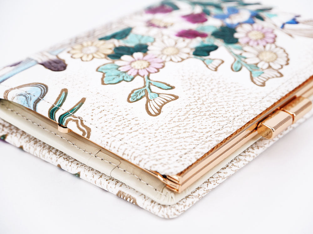 Lilies GAMASATSU Square Billfold with Clasp